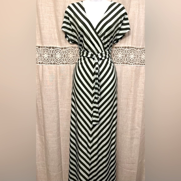 Merona Dresses & Skirts - Merona Black and White Striped Maxi Dress